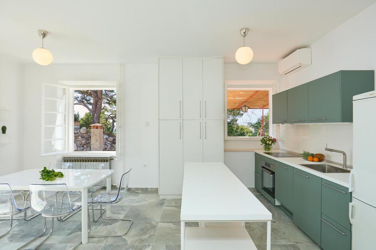 Hedera Estate, Hedera A30 Dubrovnik